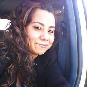 Meet your Posher, Adela